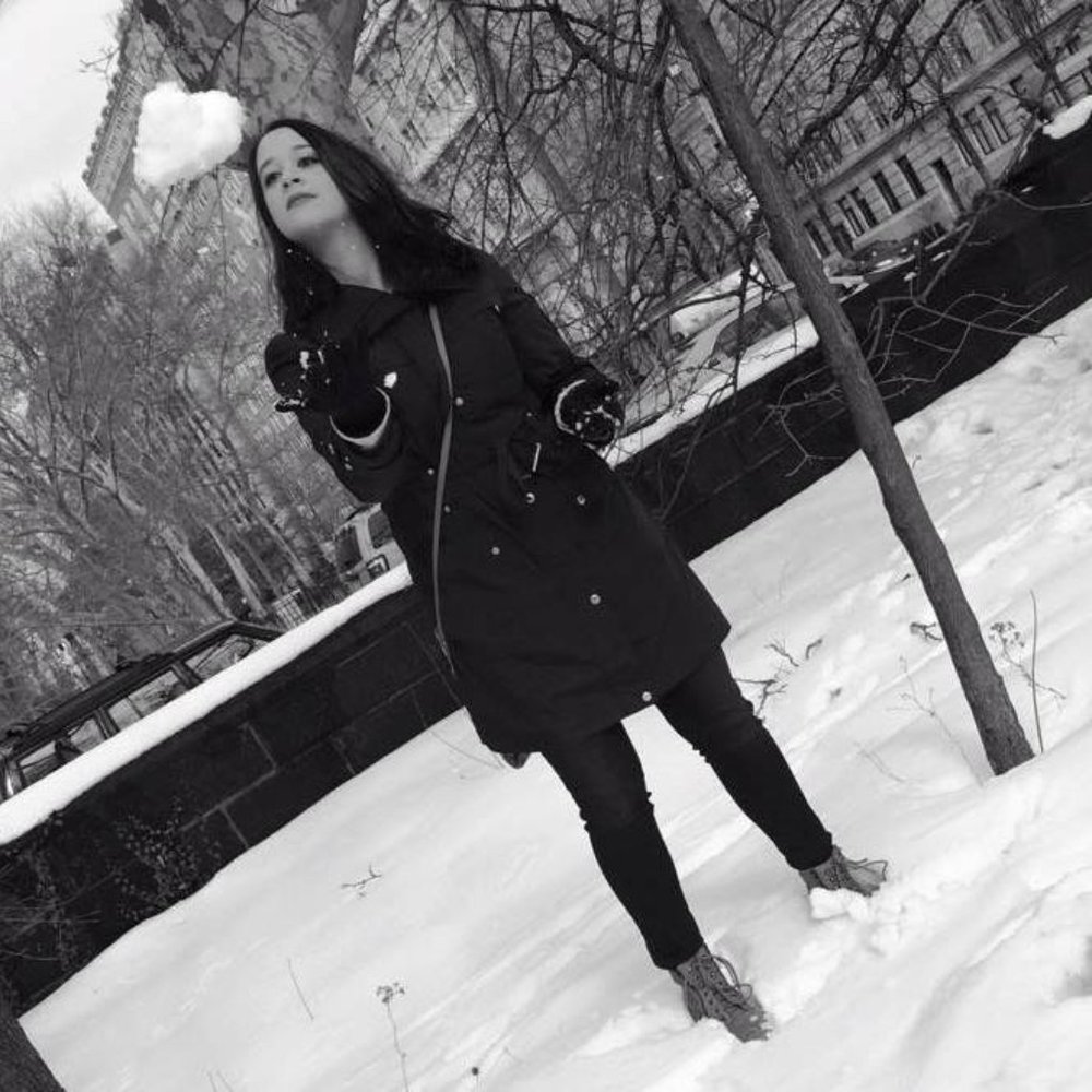 Meet your Poshers, Sherry & Kaley